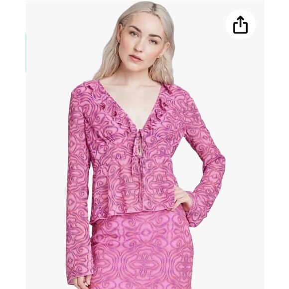 NWT Wild Fable Pink Geometric Print Tie Front Long Sleeve Chiffon Top Size Small - Picture 14 of 14